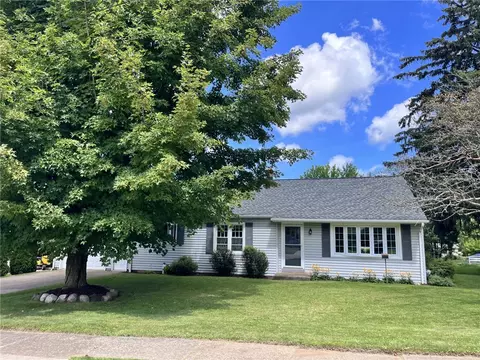 4942 East Ave, Mckean, PA 16426