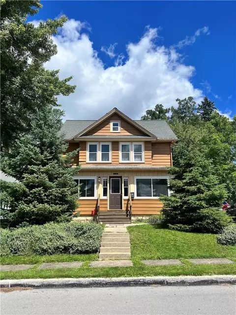 529 Miller Ave, Meadville, PA 16335