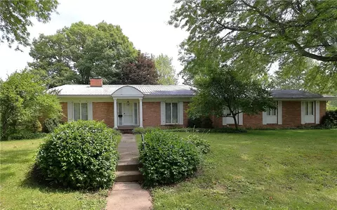 5563 Clinton St, Erie, PA 16509