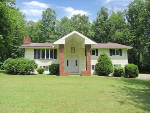 1286 Us Highway 6 Hwy, Linesville, PA 16424
