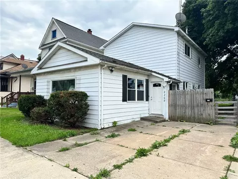 2208 Liberty St, Erie, PA 16502