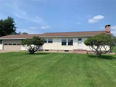 5708 Carpenter Rd, Conneautville, PA 16406