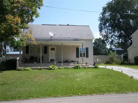 3823 Stanton Ave, Erie, PA 16510