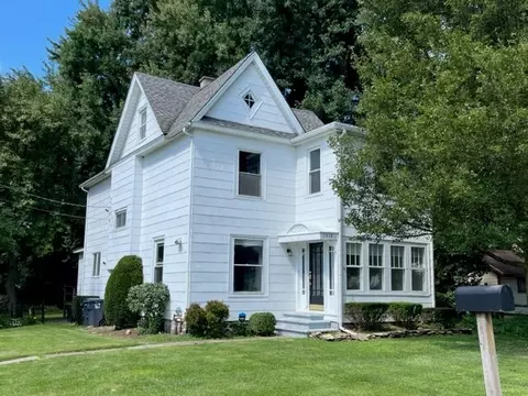 1310 Hartt Rd, Erie, PA 16505