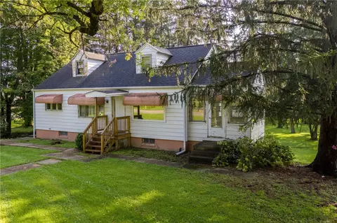4068 Main St, Adamsville, PA 16110