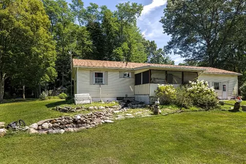 5250 Colby Dr, West Springfield, PA 16443