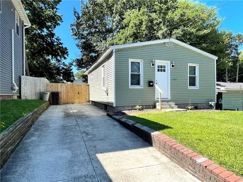 1712 Water St, Erie, PA 16510
