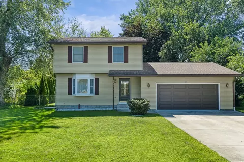 3521 Hereford Rd, Erie, PA 16510