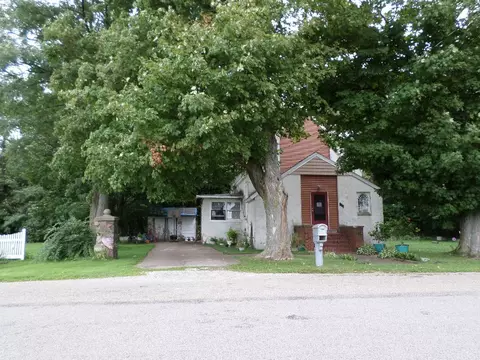 669 Moorheadville Rd, North East, PA 16428