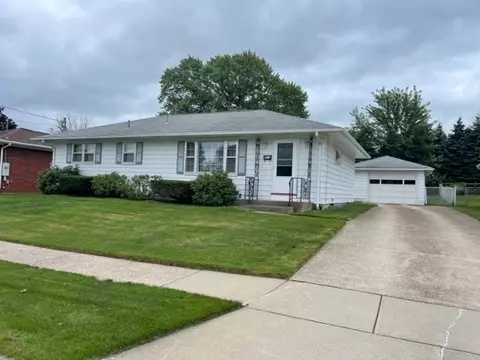 821 E 42nd St, Erie, PA 16508