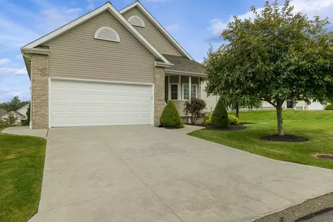 6525 Meadowland Cir, Erie, PA 16509