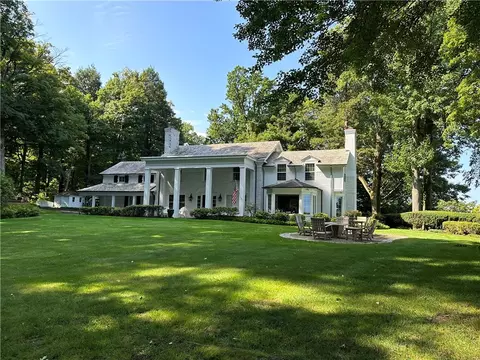 291 Avonia Rd, Fairview, PA 16415