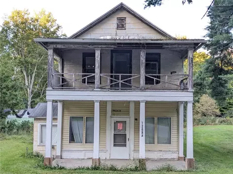 12646 Reed Ave, Conneaut Lake, PA 16316