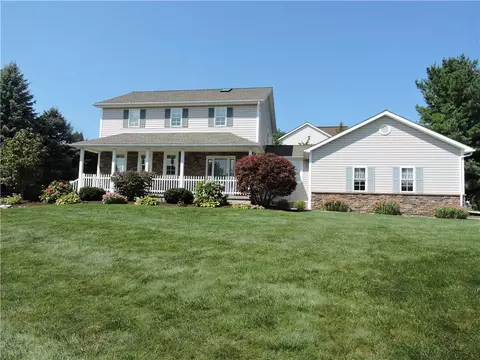 4174 Four Seasons Trl, Erie, PA 16506