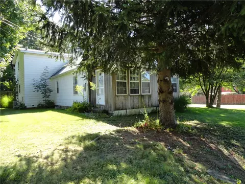 1723 Bryant St, Erie, PA 16509