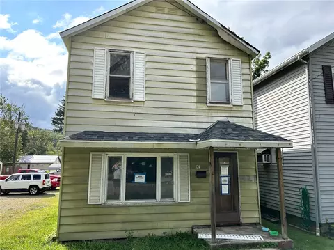 421 S Franklin St, Titusville, PA 16354