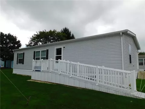371 Rosebay St, Erie, PA 16509