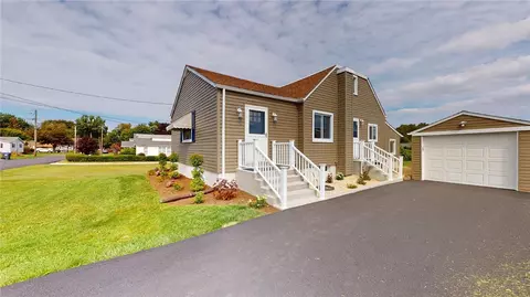 1519 Hartt Rd, Erie, PA 16505