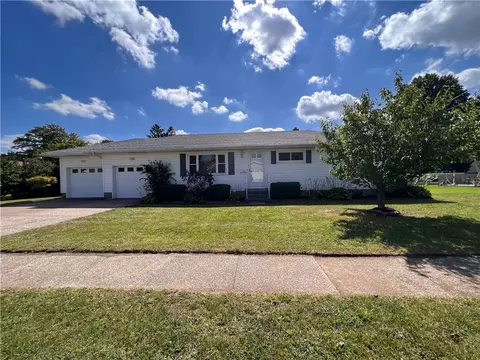 1821 W 27 St, Erie, PA 16508