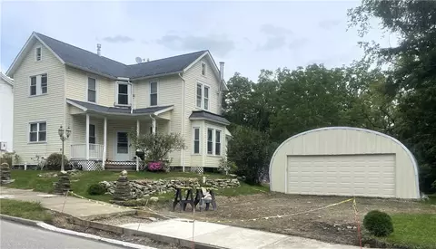 687 Highland Ave, Meadville, PA 16335
