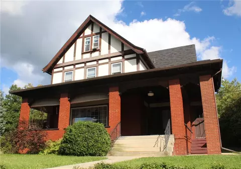 889 Liberty St, Meadville, PA 16335