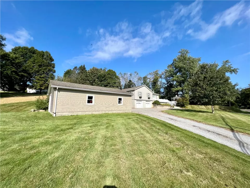  1283 N Main St, Russell, PA 16345 photo 5