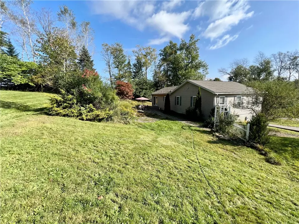  1283 N Main St, Russell, PA 16345 photo 6