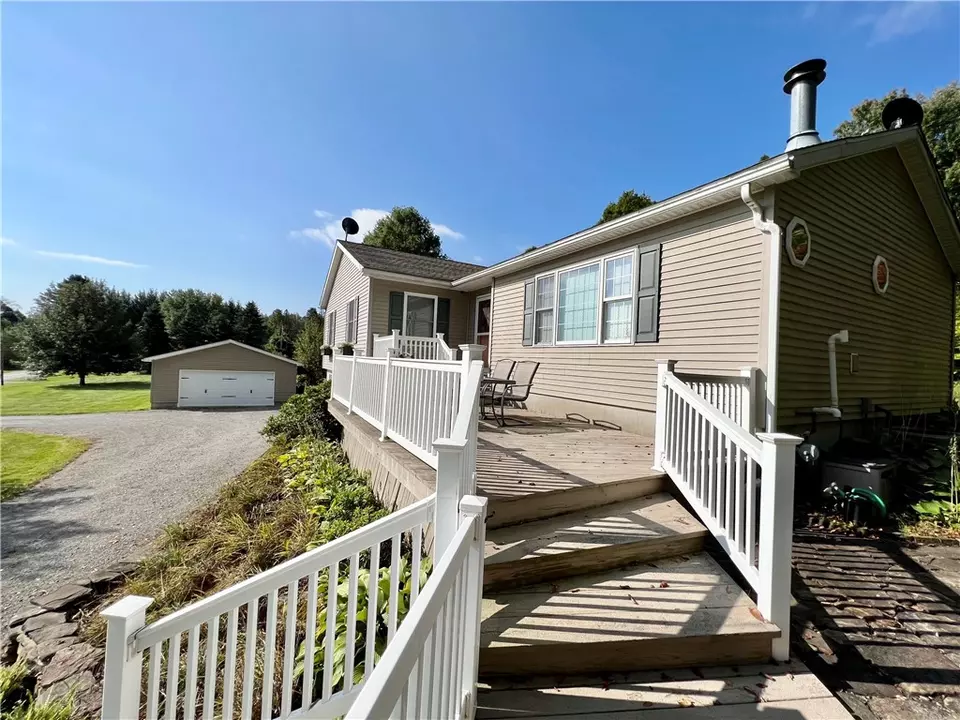  1283 N Main St, Russell, PA 16345 photo 11