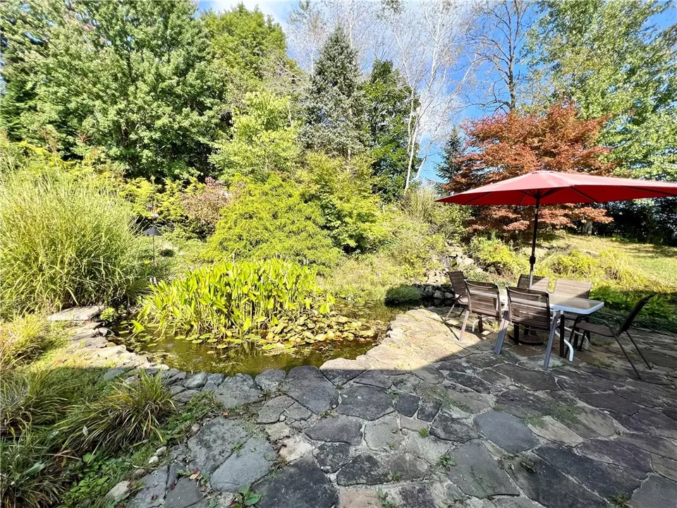  1283 N Main St, Russell, PA 16345 photo 9