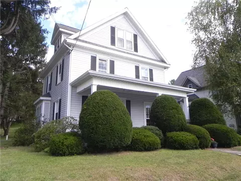 117 S Franklin St, Cochranton, PA 16314