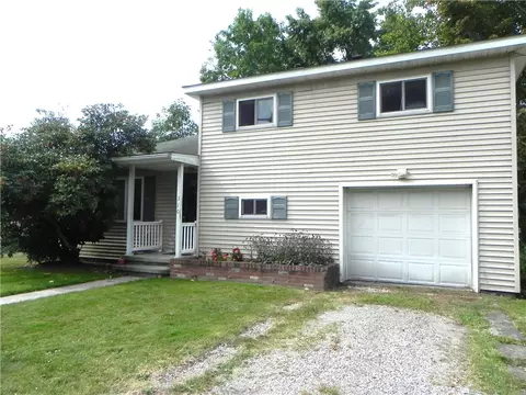 310 Grant St, Saegertown, PA 16433