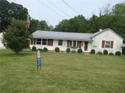 12992 Reed Ave, Conneaut Lake, PA 16316