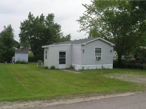81 Pineleaf Dr, Greene, PA 16510