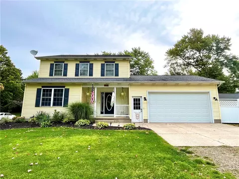 4041 Station Rd, North East, PA 16428