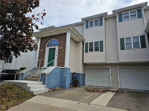 1703 W 45th St, Erie, PA 16508