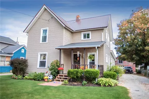 66 East St, North East, PA 16428