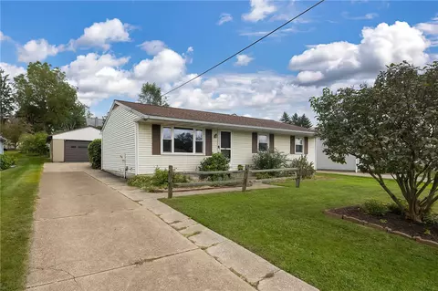 2853 E 28th St, Erie, PA 16510