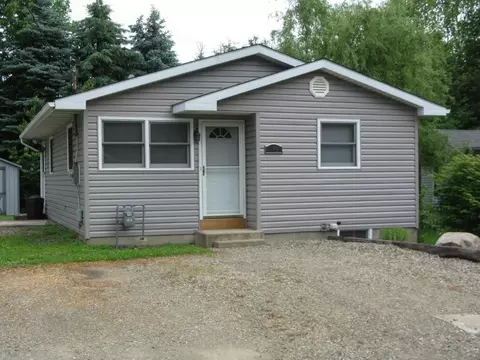 208 Walnut St, Edinboro, PA 16412