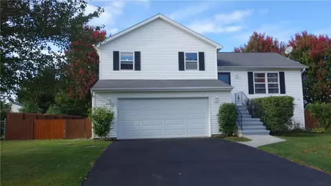 11162 Maple Dr, North East, PA 16428