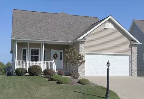 7138 Harvest Moon Dr, Erie, PA 16509