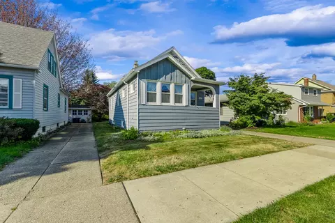 426 Sanford Pl, Erie, PA 16511