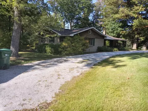 5950 Ruhl Rd, Fairview, PA 16415