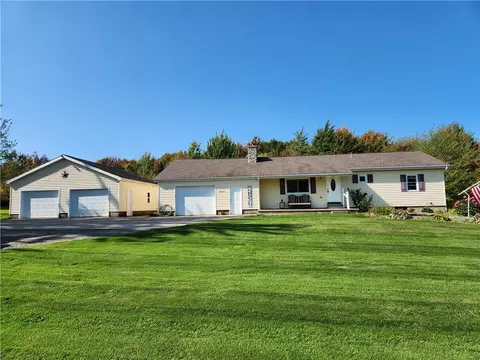 8496 89 Rte, North East, PA 16428