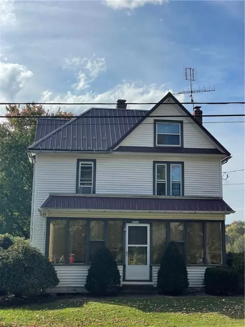 5113 Sandy Lake Rd, Cochranton, PA 16314