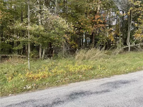 Gibson Hill #8 Road, Edinboro, PA 16412