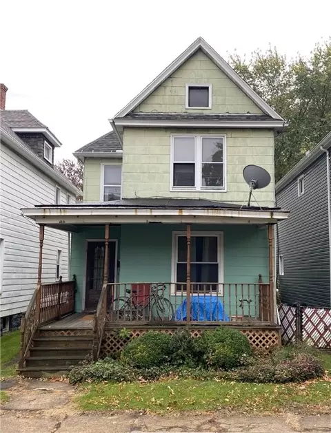 1005 W 10th St, Erie, PA 16502