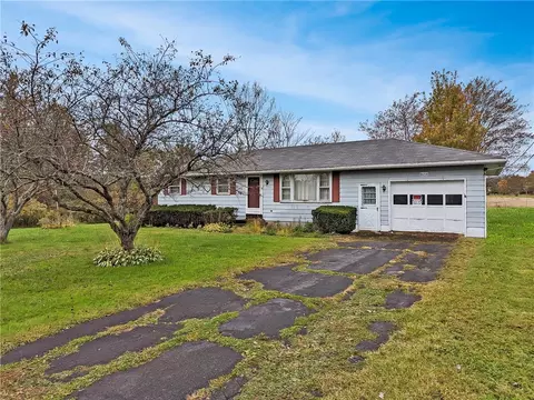8654 Bargain Rd, Mckean, PA 16426