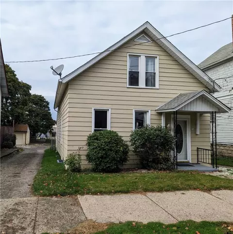 814 W 24th St, Erie, PA 16502