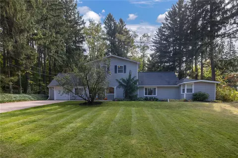 5255 Dawson Rd, Erie, PA 16510