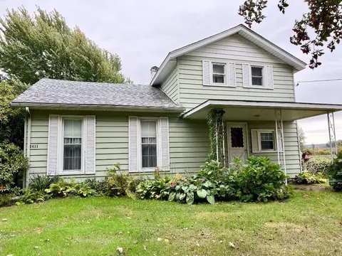 1411 Dill Park Rd, North East, PA 16428